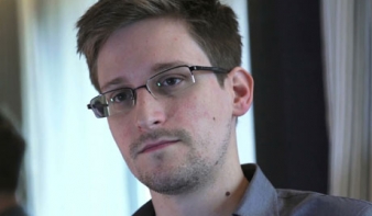 Snowden elárulta, hogy miért tálalt ki