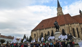 Megkezdődött az Erdélyi Magyar Középiskolás Sportolimpia