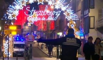 Terrortámadás a strasbourgi karácsonyi vásárban: három halott, az elkövető még mindig szökésben