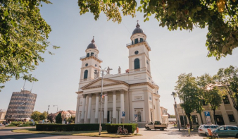 Megáldották a felújított székesegyházat Szatmárnémetiben