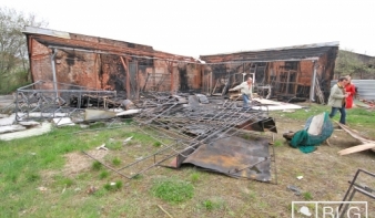 Leégett a marosvásárhelyi színház díszletraktára 