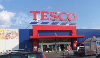 Több üzletét is bezárhatja a Tesco