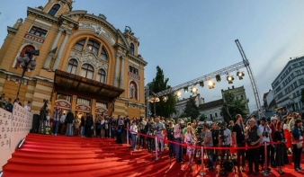 Grúz film nyerte a TIFF nagydíját, a filmtörvény módosításáért tüntettek a gála előtt