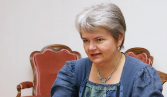 Ismét Nagybányán tart előadásokat Uzsayné dr. Pécsi Rita neveléskutató