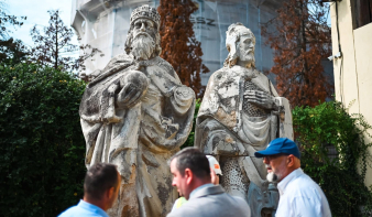 Teljes pompájukban láthatók ismét Szent István és Szent László király (...)