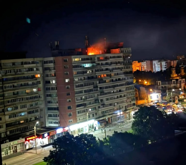 Romániai panelházba csapódott egy orosz drón, egy lakásban tűz keletkezett