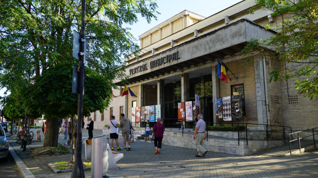 2,5 millió lej támogatás a nagybányai színháznak